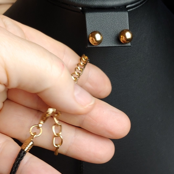 Necklace & earring set - Picture 5 of 6